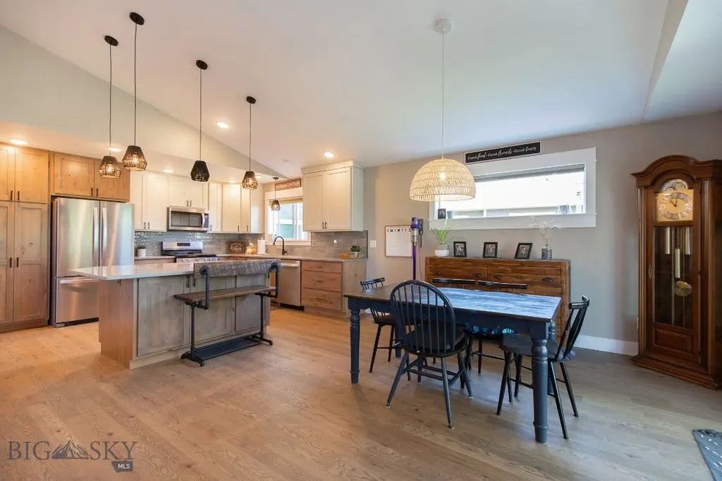 358 Pioneer Crossing Boulevard Manhattan MT 59741