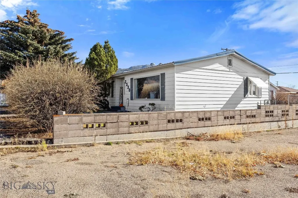 2530 Kossuth Butte MT 59701