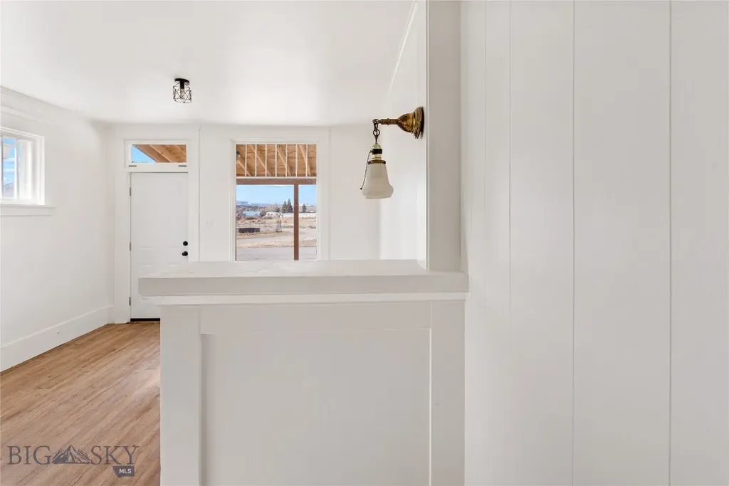 1404 S Warren Butte MT 59701