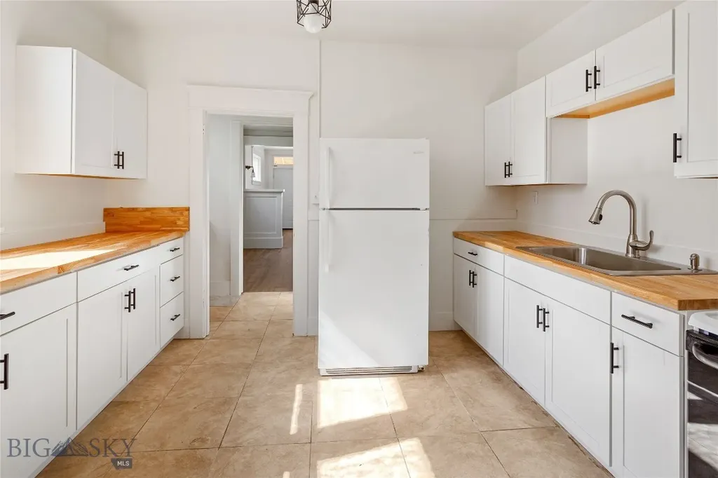 1404 S Warren Butte MT 59701
