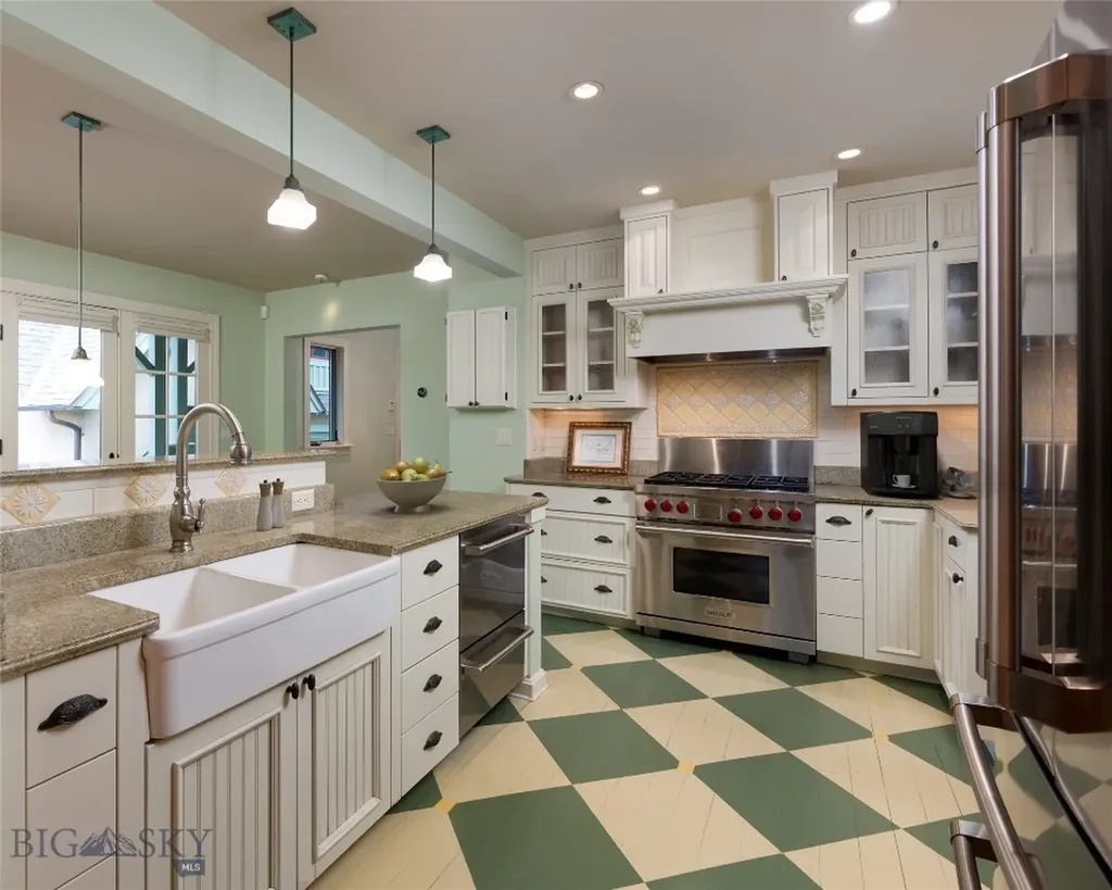 515 W Cleveland Street Bozeman MT 59715