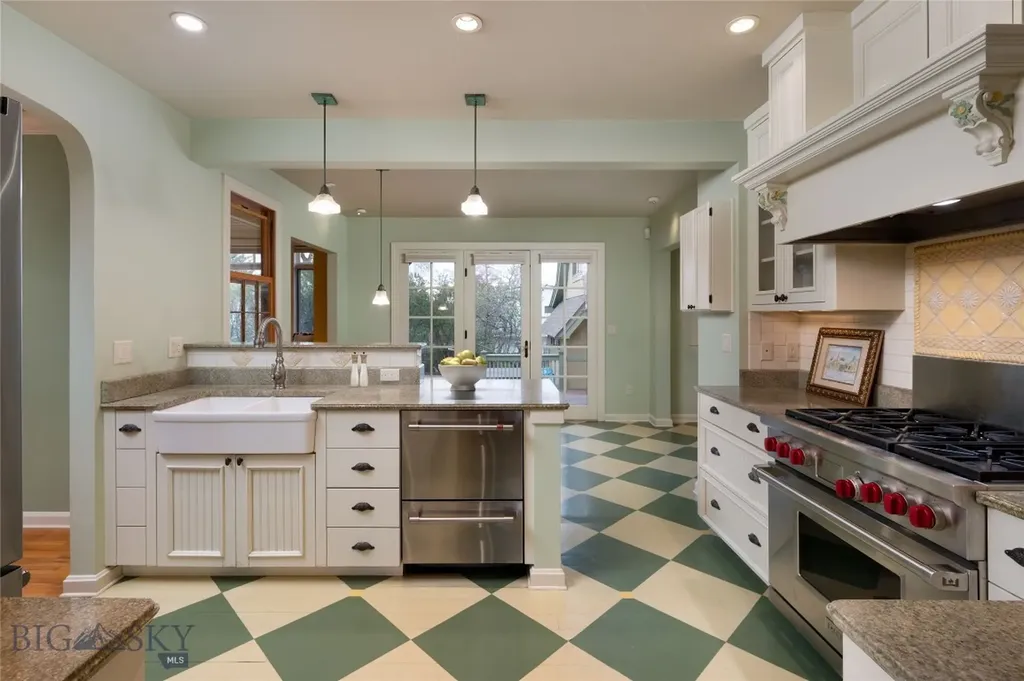 515 W Cleveland Street Bozeman MT 59715