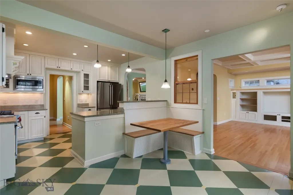 515 W Cleveland Street Bozeman MT 59715