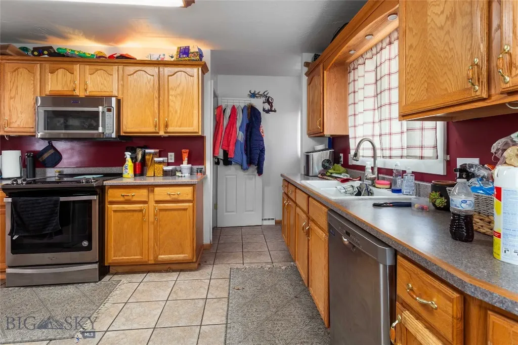 1401 Sampson Street Butte MT 59701