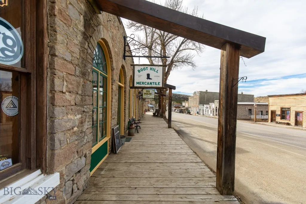 122 W Wallace Street Virginia City MT 59755