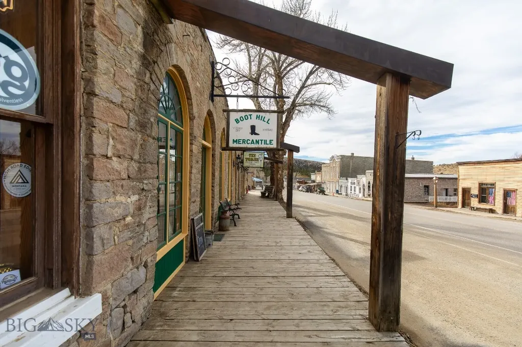 122 W Wallace Street Virginia City MT 59755