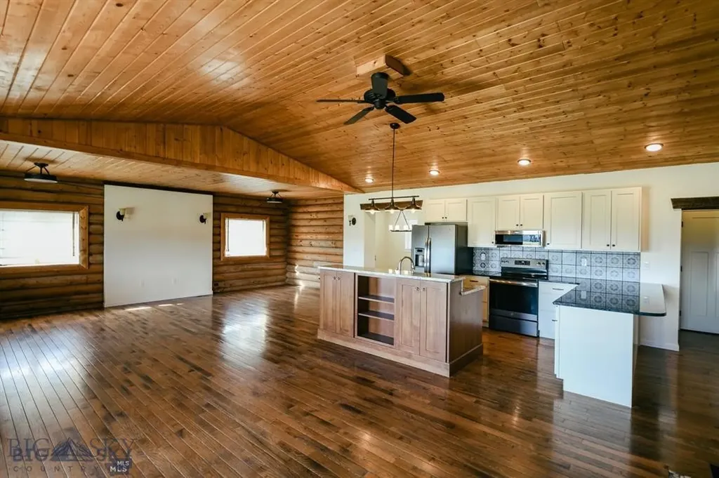 3957 Blacktail Road Dillon MT 59725