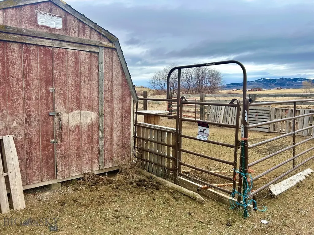 3957 Blacktail Road Dillon MT 59725