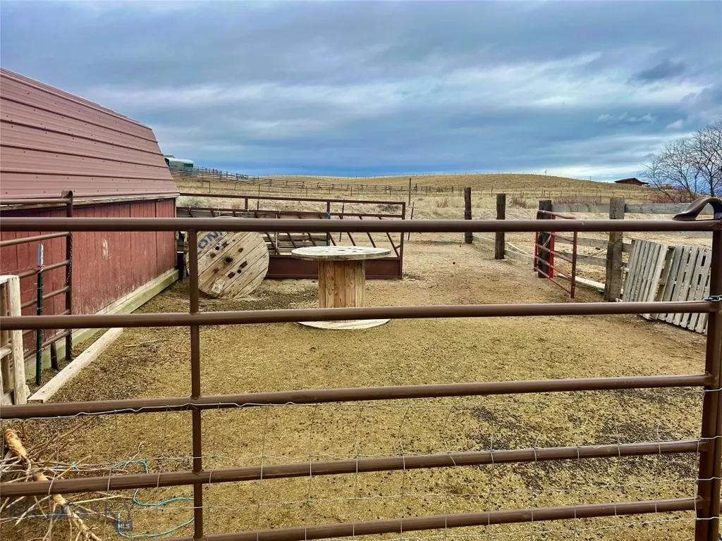 3957 Blacktail Road Dillon MT 59725