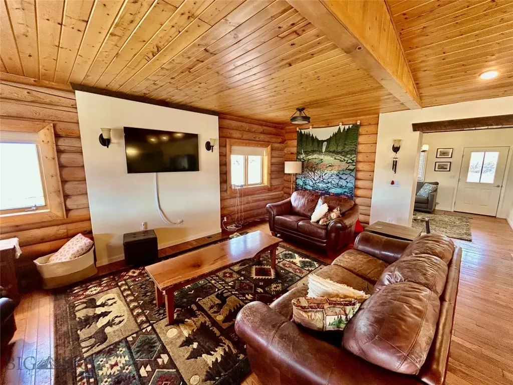 3957 Blacktail Road Dillon MT 59725