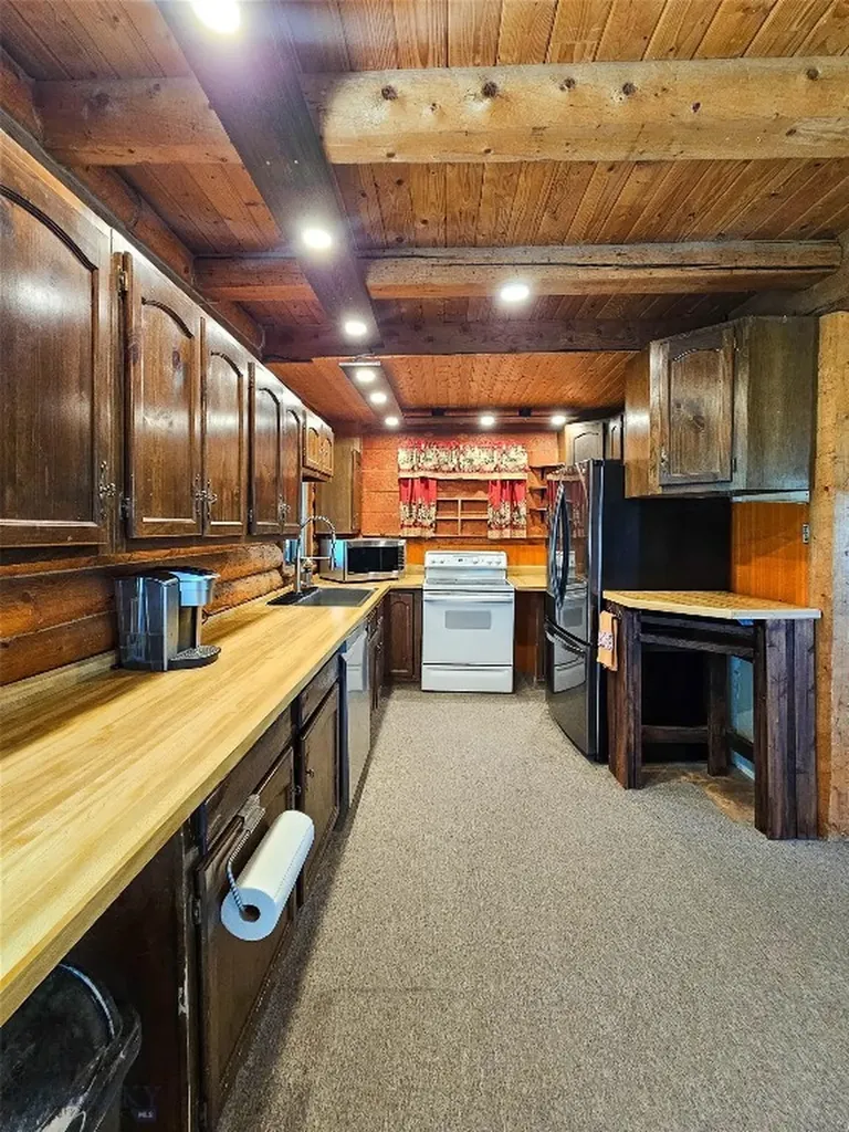 84 Highway 191 Big Timber MT 59011