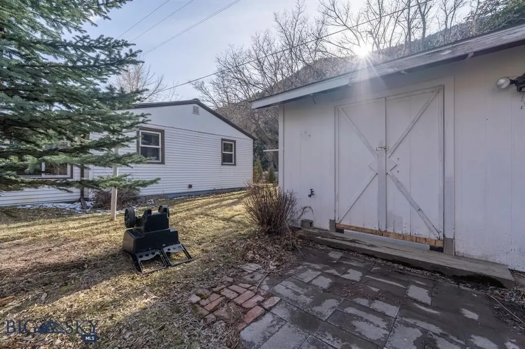 5042 Us Highway 89 S Livingston MT 59047
