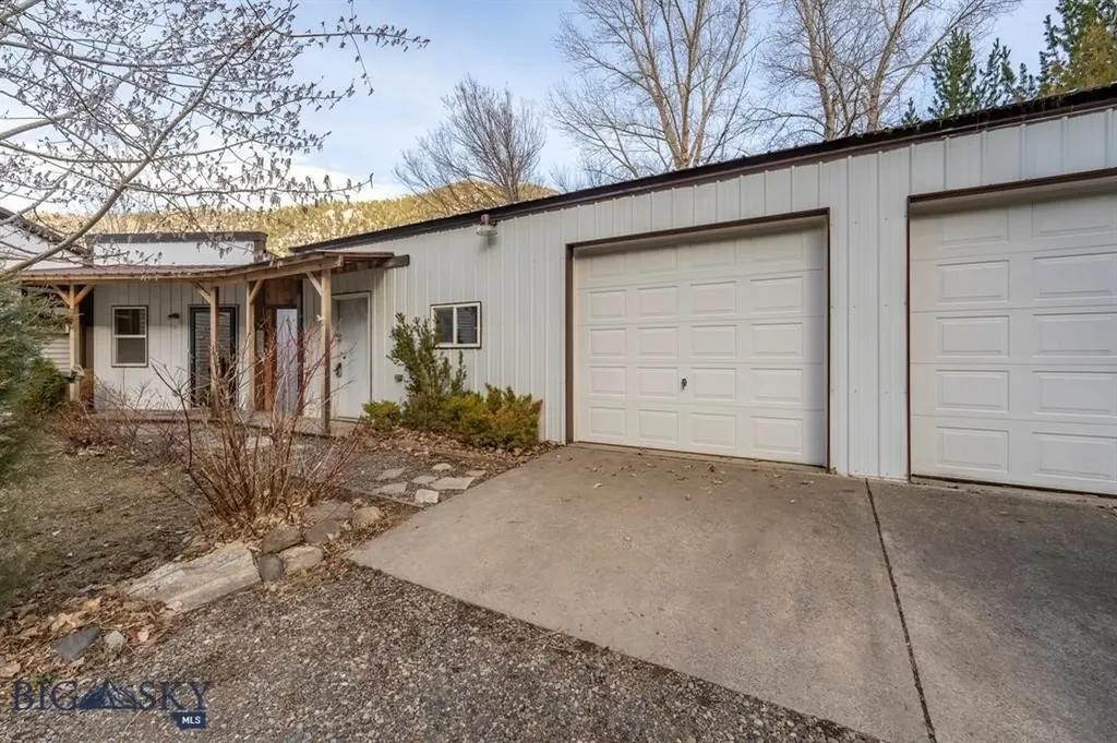 5042 Us Highway 89 S Livingston MT 59047