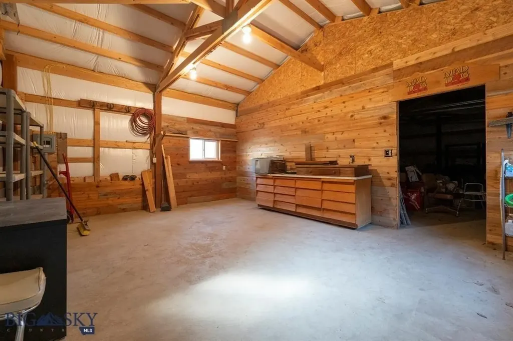 5042 Us Highway 89 S Livingston MT 59047