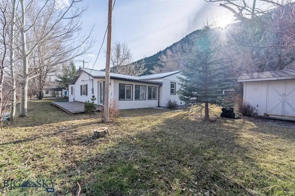 5042 Us Highway 89 S Livingston MT 59047