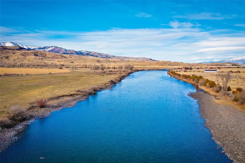 Tbd Highway 89 Emigrant MT 59027