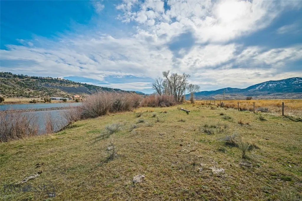 Tbd Highway 89 Emigrant MT 59027