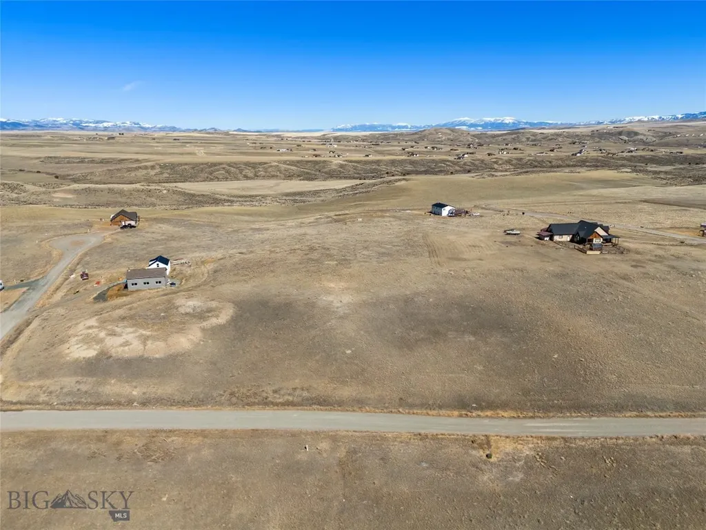 12 Hollowtop Three Forks MT 59752