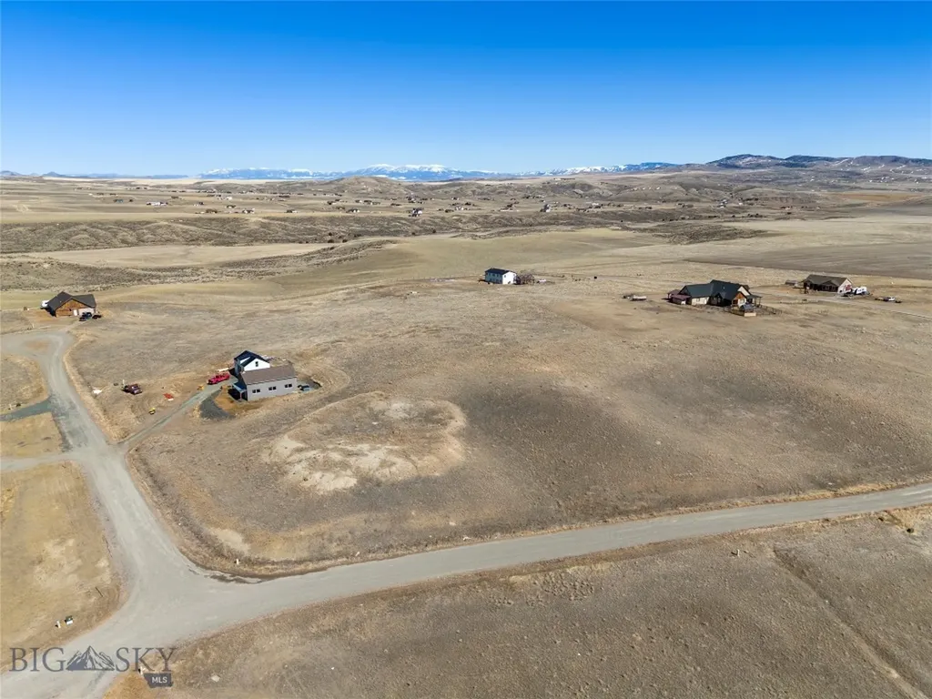 12 Hollowtop Three Forks MT 59752