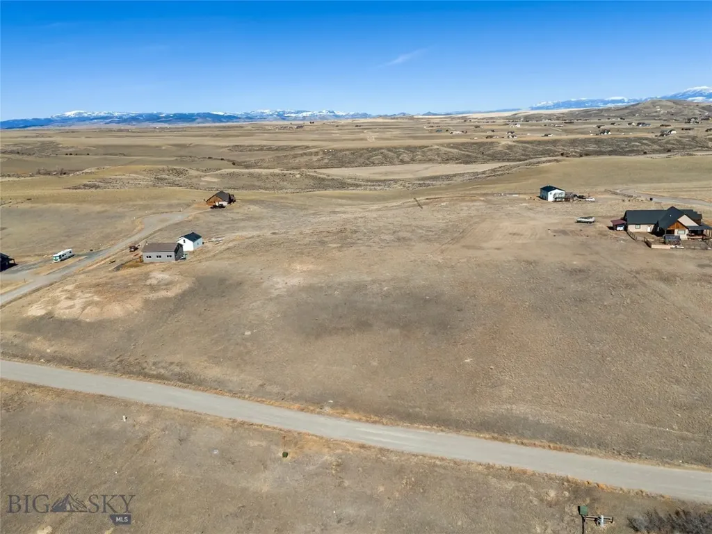 12 Hollowtop Three Forks MT 59752