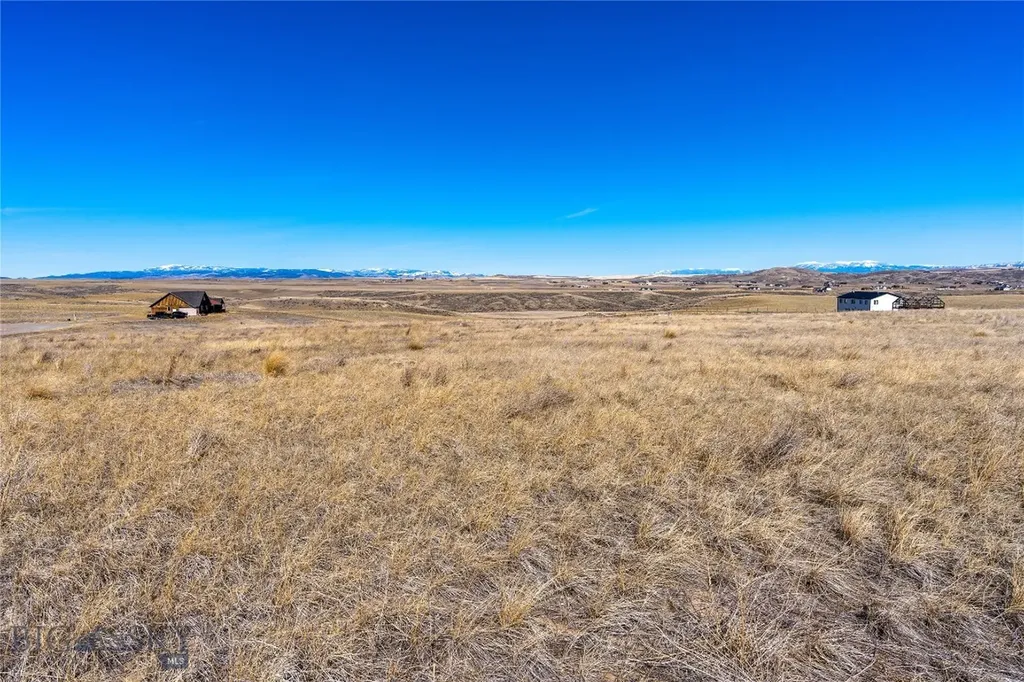 12 Hollowtop Three Forks MT 59752