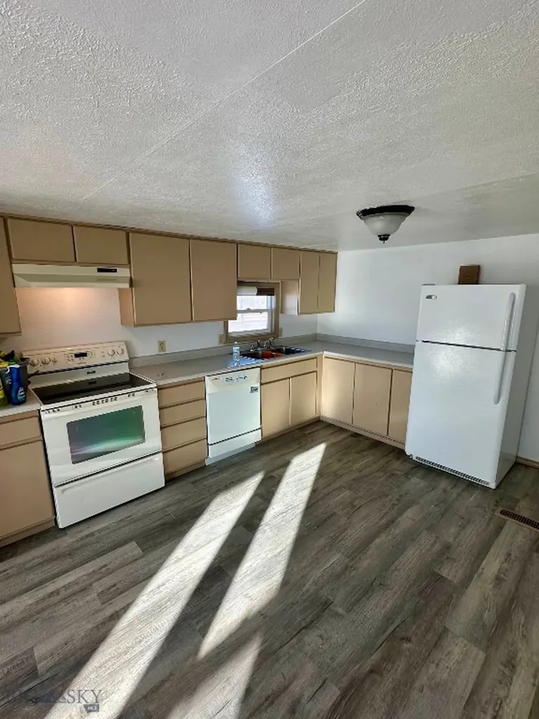 1025 Montana Avenue Deer Lodge MT 59722