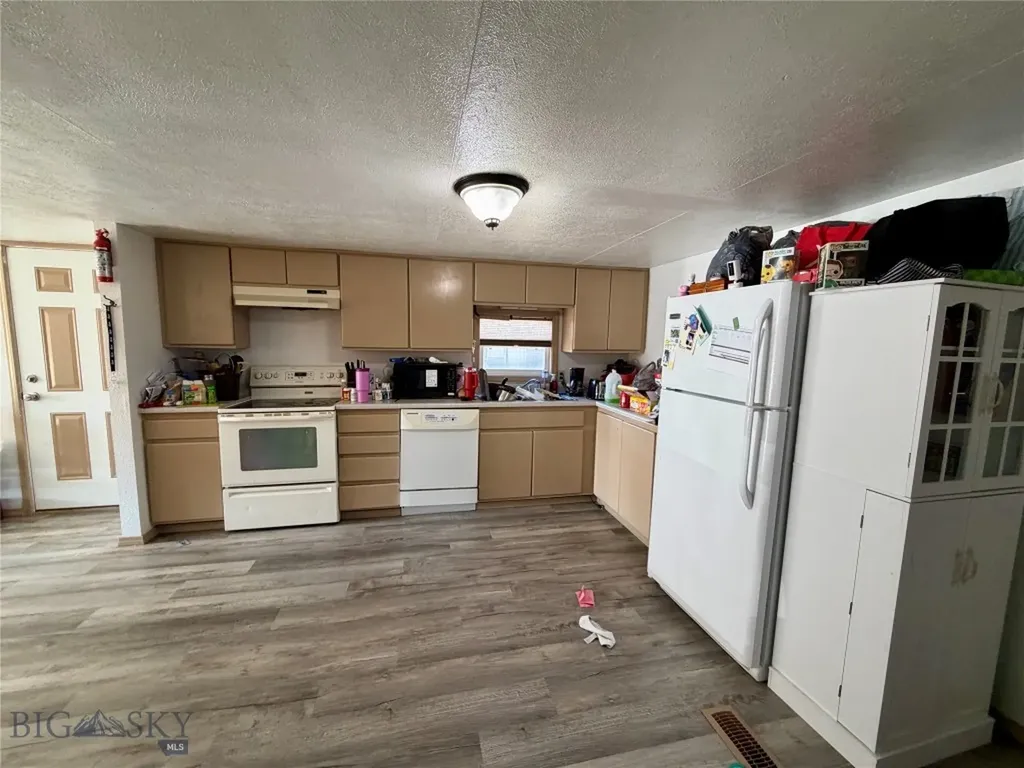 1025 Montana Avenue Deer Lodge MT 59722