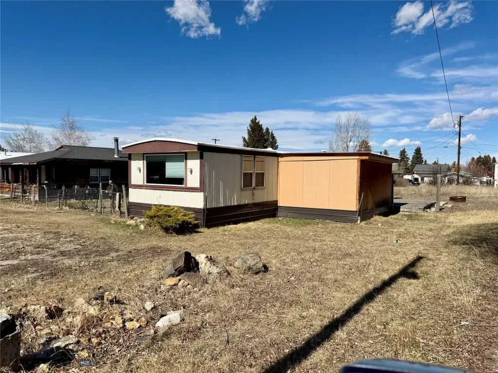 1025 Montana Avenue Deer Lodge MT 59722