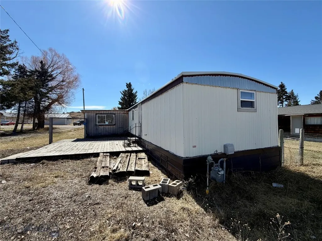 1025 Montana Avenue Deer Lodge MT 59722
