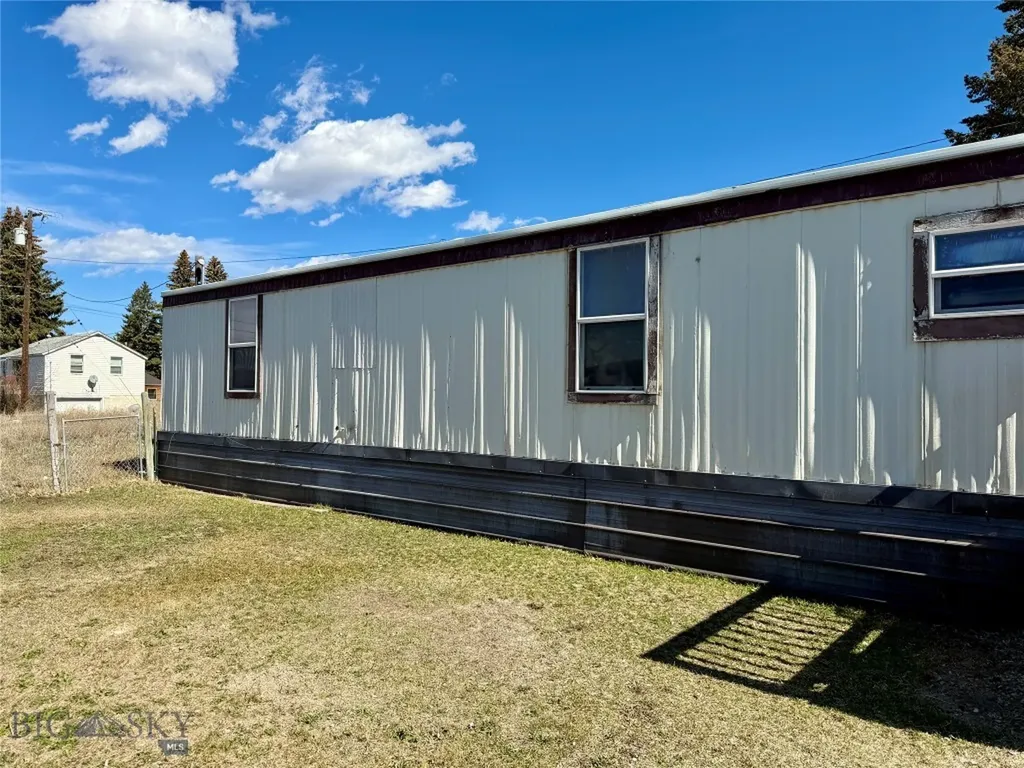 1025 Montana Avenue Deer Lodge MT 59722