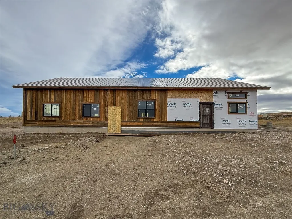 1371 Whoop Up Trail Augusta MT 59410