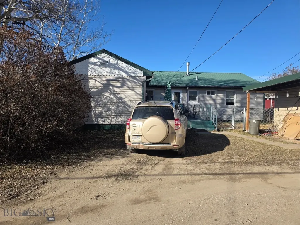 2840 Bayard Street Butte MT 59701
