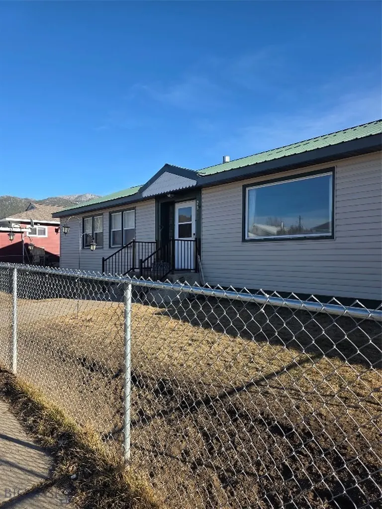 2840 Bayard Street Butte MT 59701