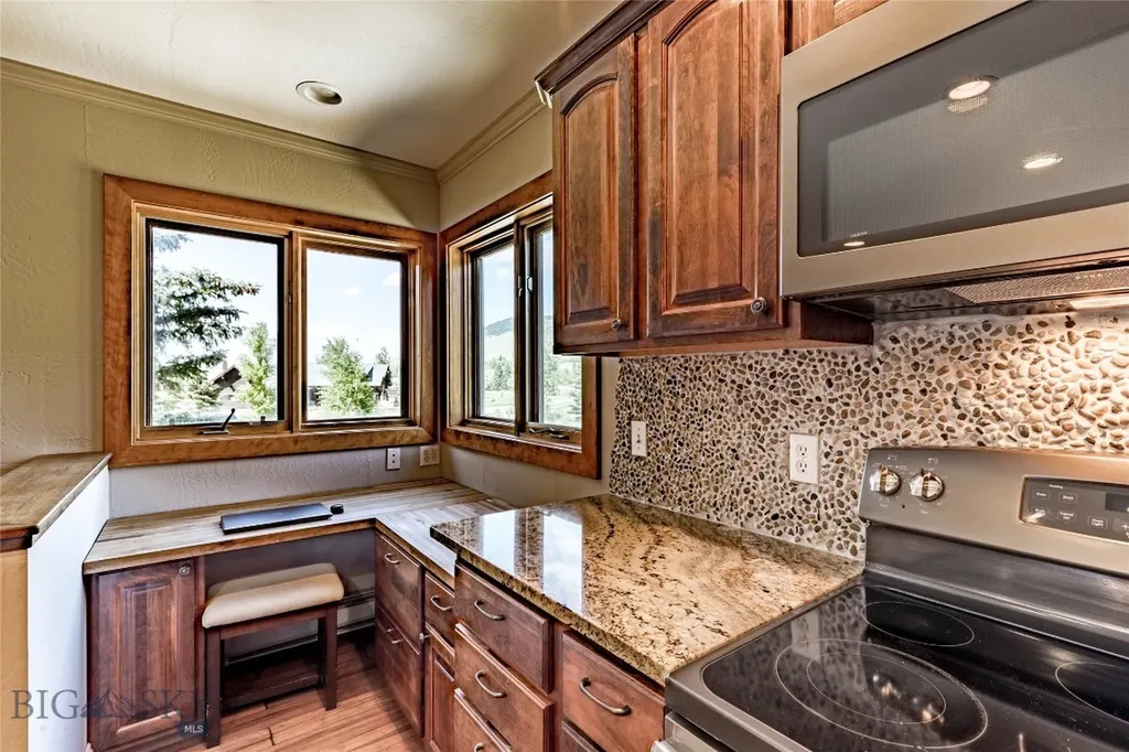 18 Sturdy Lane Cameron MT 59720