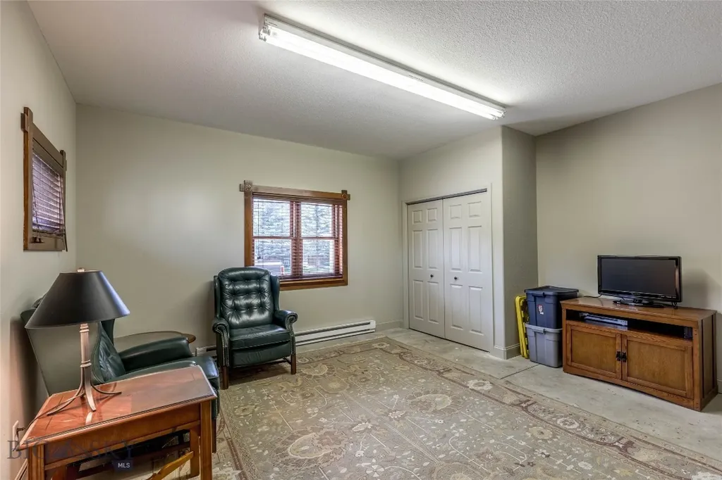 18 Sturdy Lane Cameron MT 59720