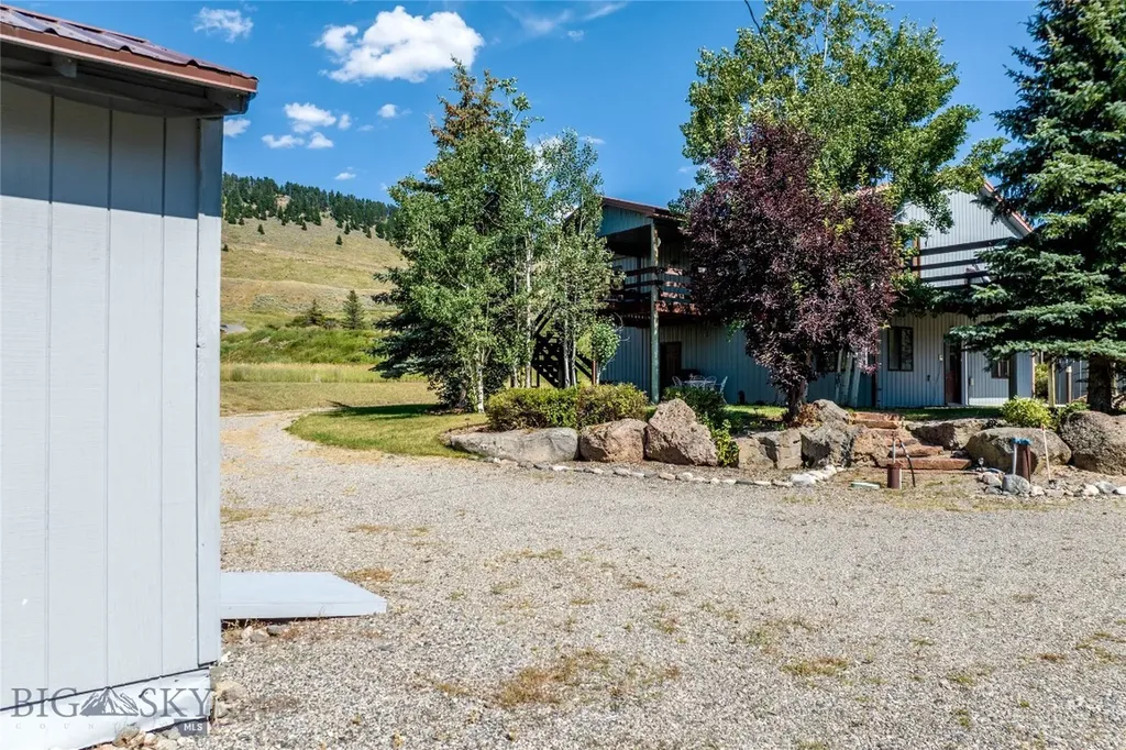 18 Sturdy Lane Cameron MT 59720