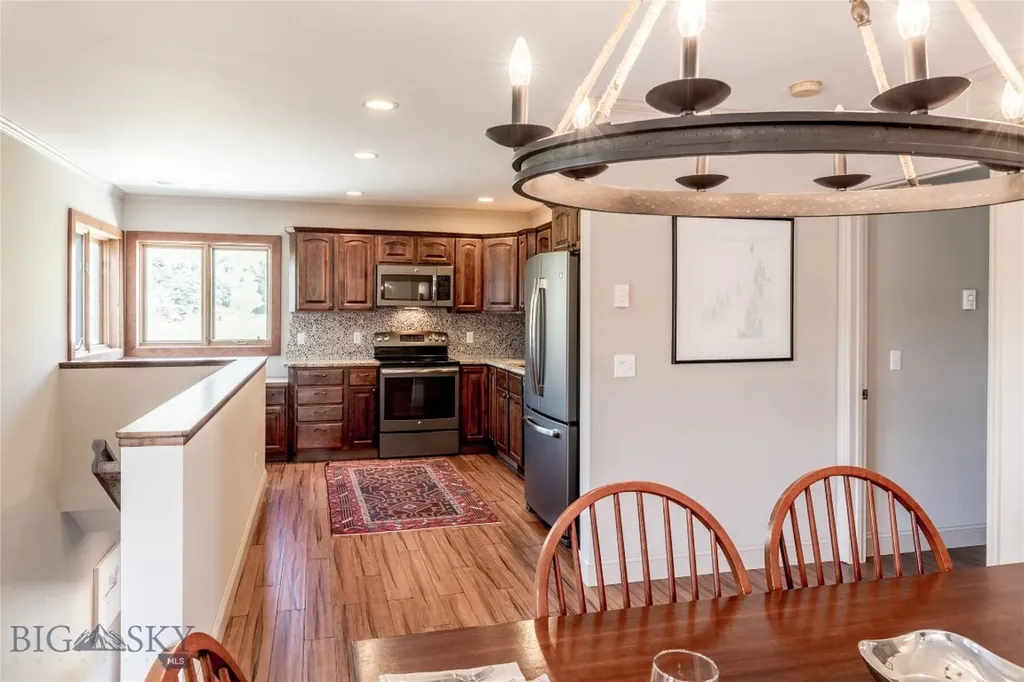 18 Sturdy Lane Cameron MT 59720