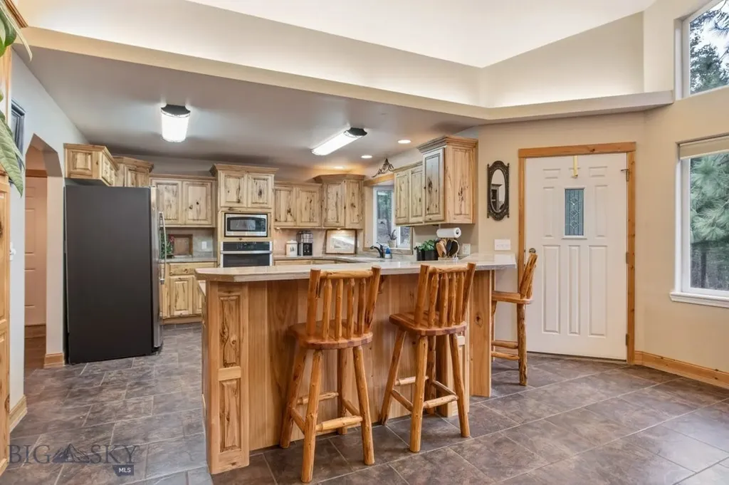 14300 Cambridge Road Bonner MT 59823