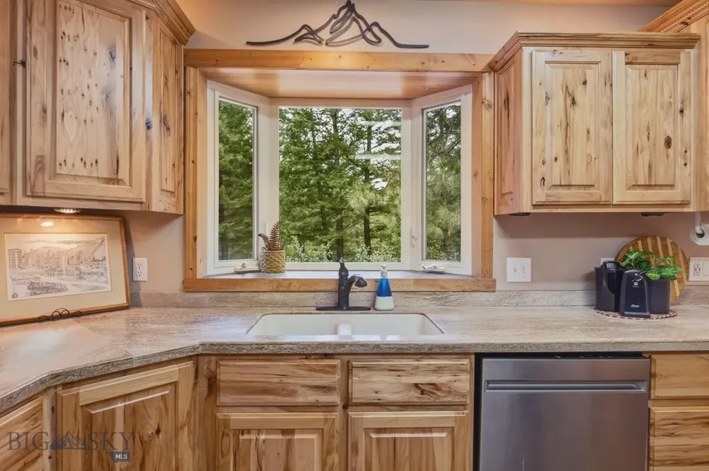 14300 Cambridge Road Bonner MT 59823