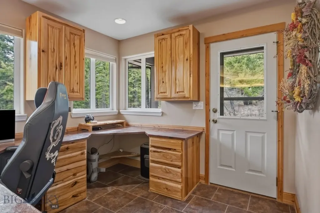 14300 Cambridge Road Bonner MT 59823