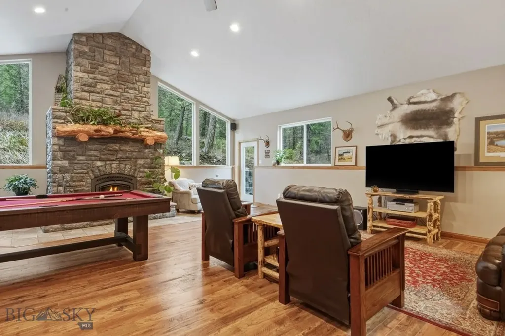 14300 Cambridge Road Bonner MT 59823
