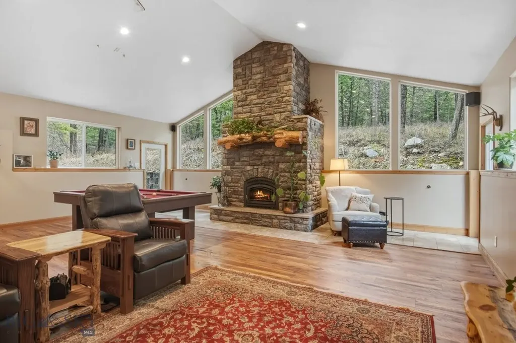 14300 Cambridge Road Bonner MT 59823