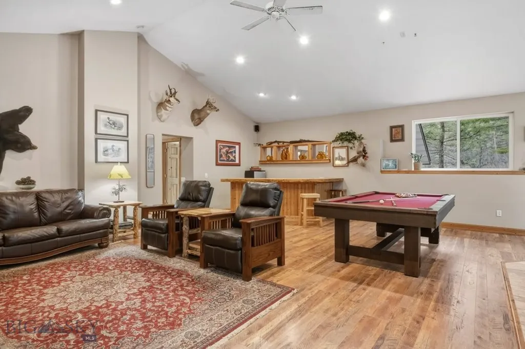 14300 Cambridge Road Bonner MT 59823