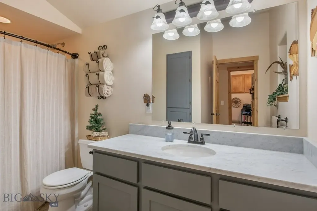 14300 Cambridge Road Bonner MT 59823