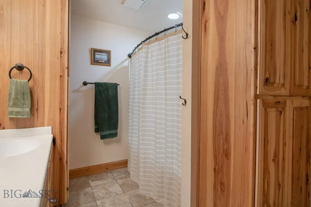 14300 Cambridge Road Bonner MT 59823