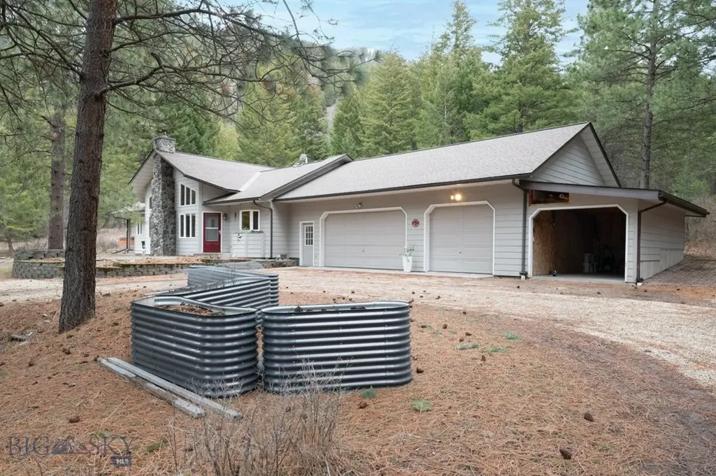 14300 Cambridge Road Bonner MT 59823