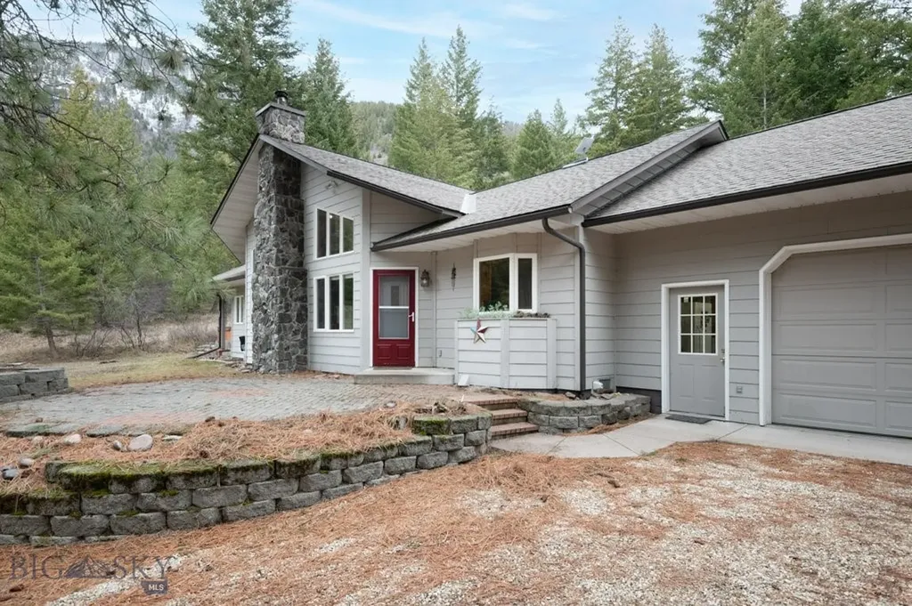 14300 Cambridge Road Bonner MT 59823