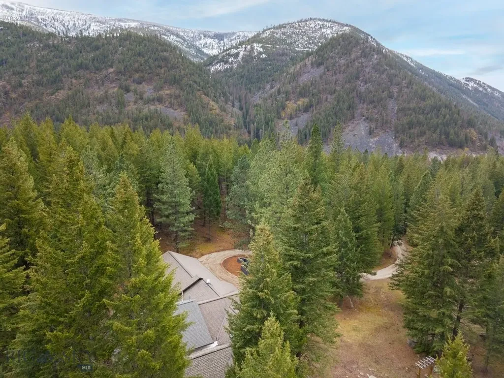 14300 Cambridge Road Bonner MT 59823