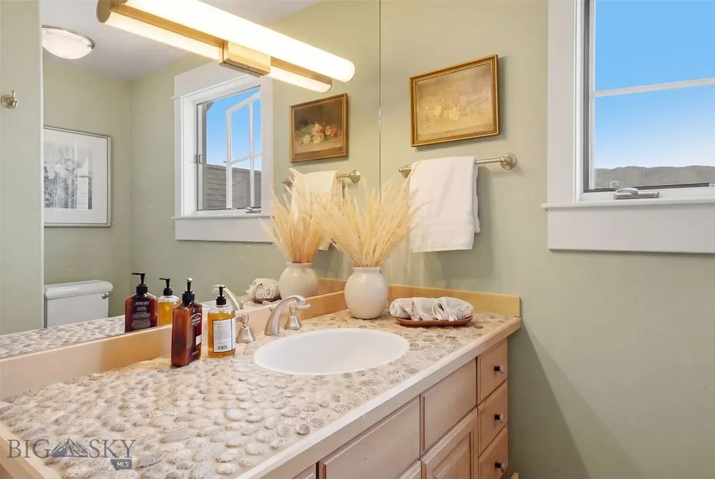 585 Wildrose Lane Bozeman MT 59715