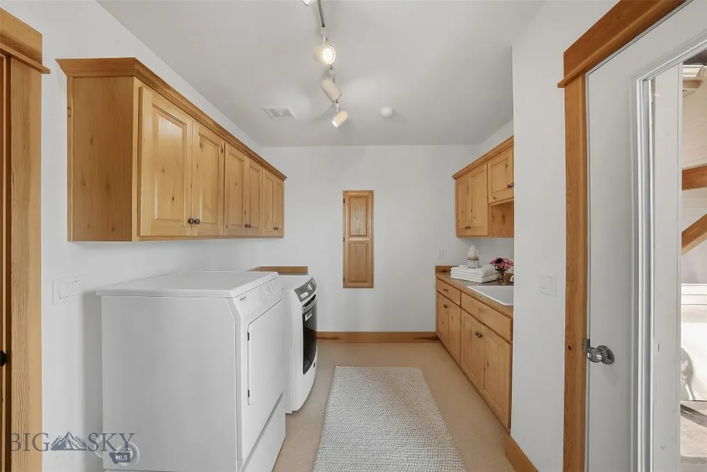 585 Wildrose Lane Bozeman MT 59715